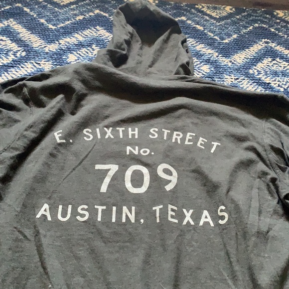 Easy Tiger 6th Street Lightweight Zip-up Jacket - Picture 2 of 3